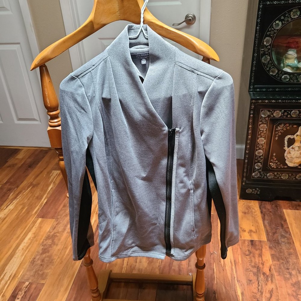 Lisa Rinna, XS, gray and black knit jacket